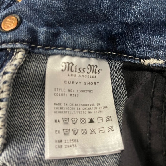 Miss Me Patriotic Jean shorts size 31 - Picture 6 of 7